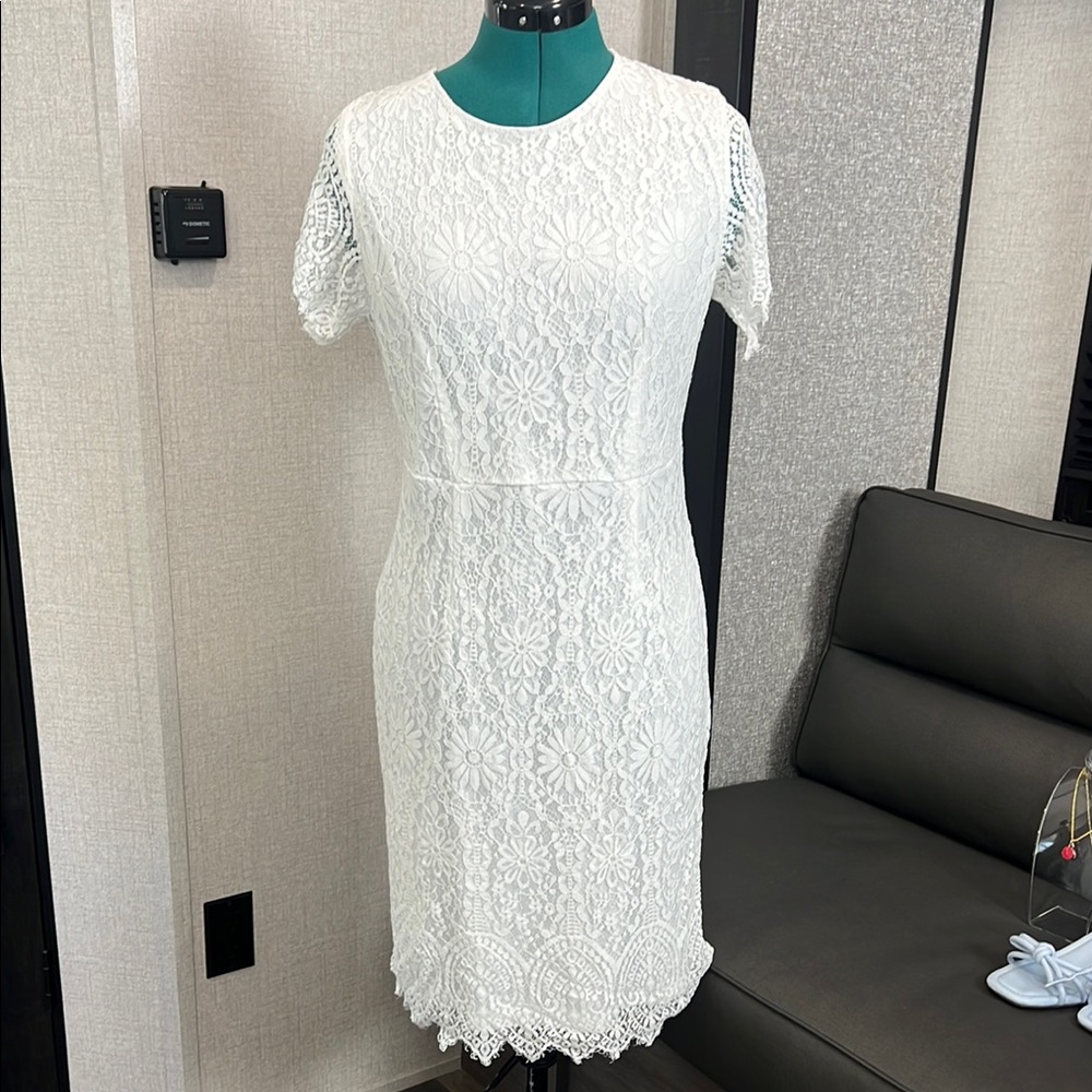 Elegant White Lace Midi Dress